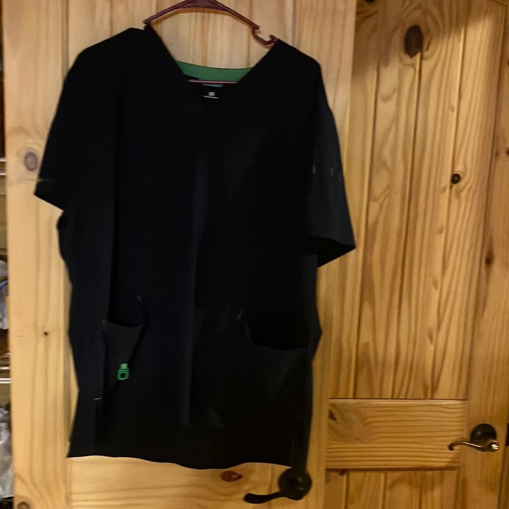 Carhartt  scrub tops